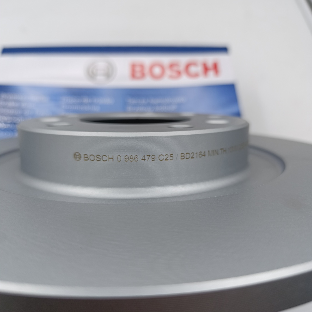 Диск тормозной задний 1.6 Peugeot Traveller c 13 года BOSCH EUROPE
