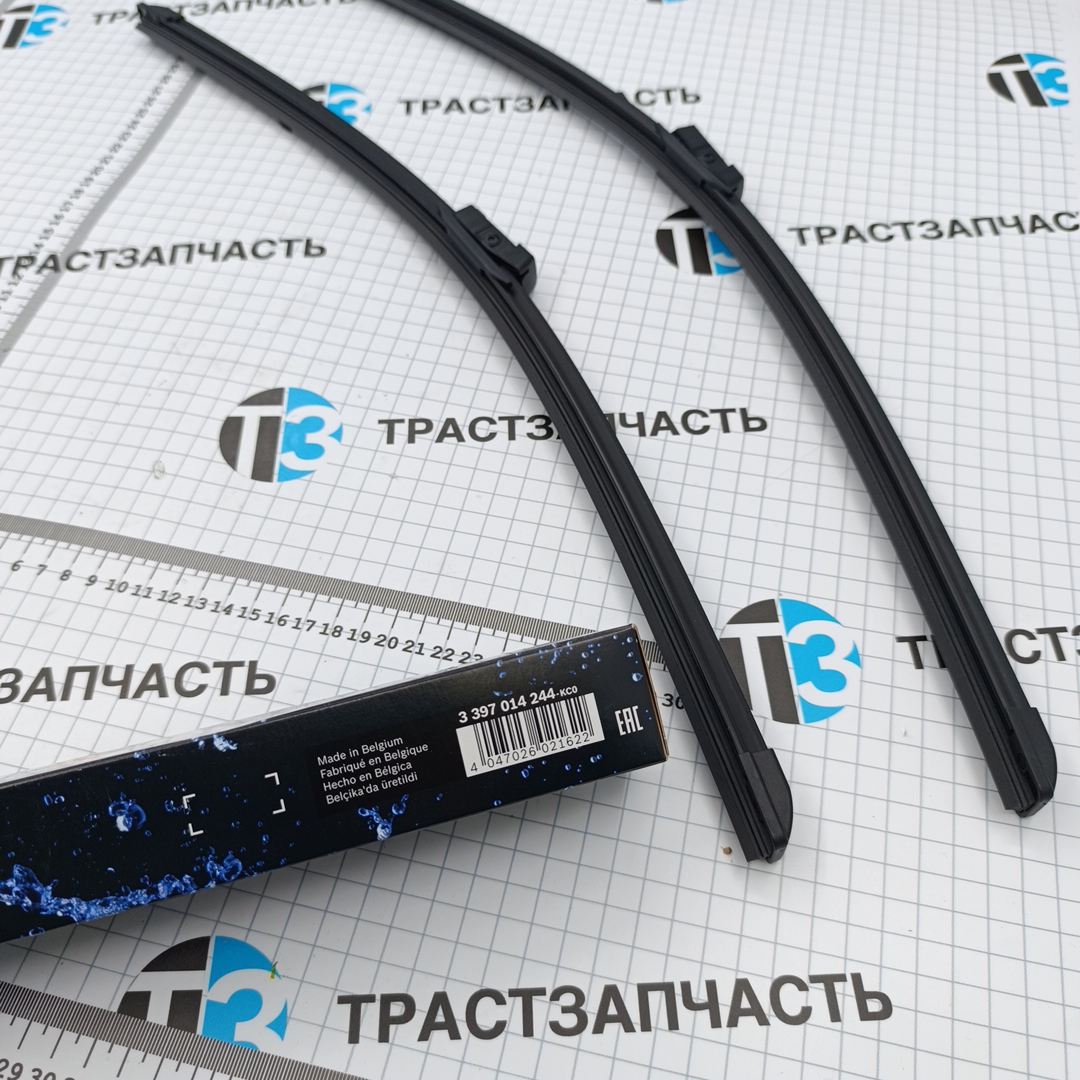 Щетка стеклоочистителя VW Tiguan/Touareg/Teramon бескаркасная 630/550 BOSCH EUROPE