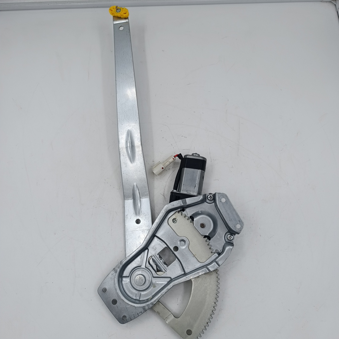 Стеклоподъемник для а/м Sollers Atlant (правый) 6104210R001 (Б/У, с новой машины) JAC