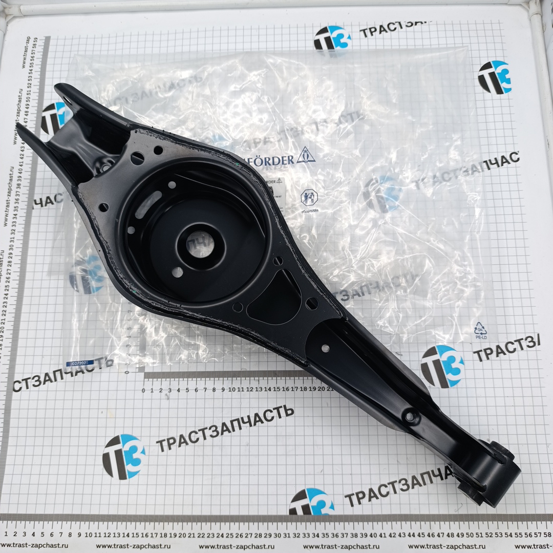 Рычаг задней подвески VAG Audi A3(8P1/8PA), Q3 (8UB/8UG) Skoda Oktavia(1Z), VW Golf (попер.,нижний)