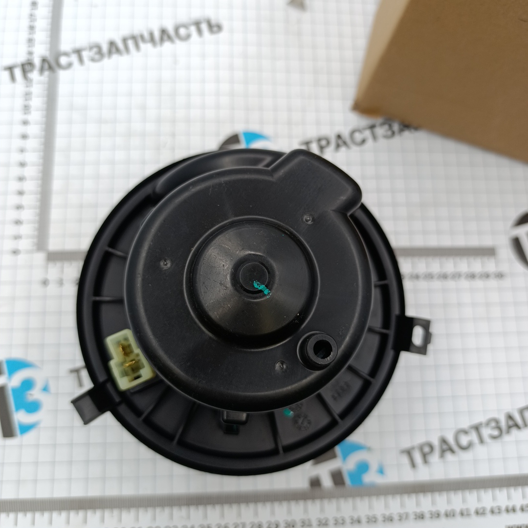 Мотор печки для а/м Sollers Atlant 2.7D 149л.с (Евро 5) 8126100R0090F121(пластик.верх) ORG JAC