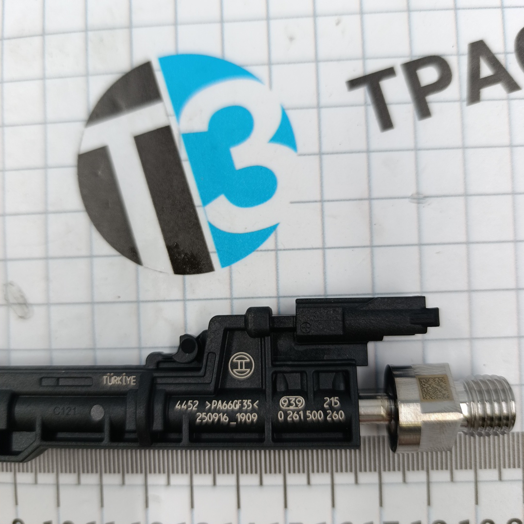 Форсунка топливная BMW 2.0-3.0 (N20 B20A, N55 B30 A) 13647645960/ 13648625397 BOSCH
