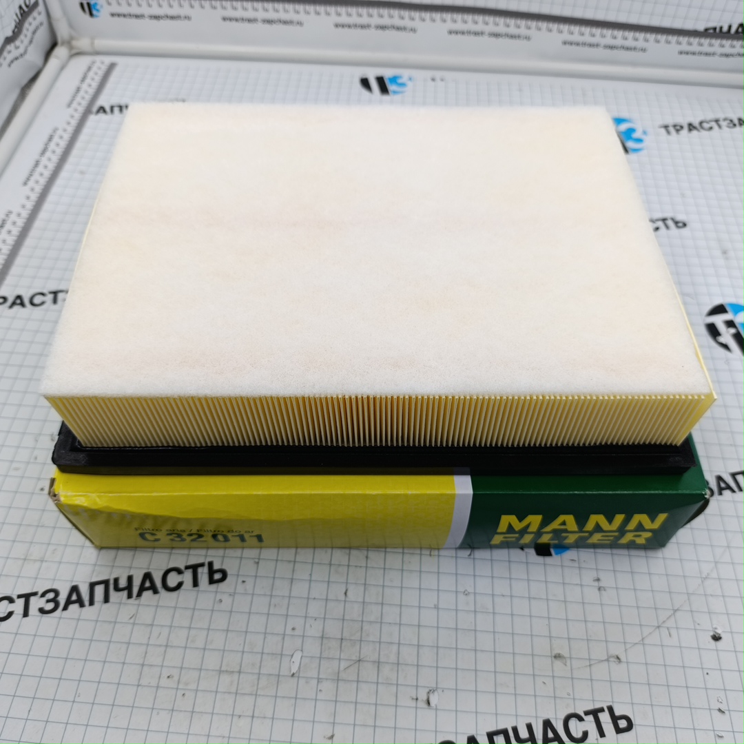 Фильтр воздушный Toyota LC 4.0 i V6 (GSJ15) MANN EUROPE