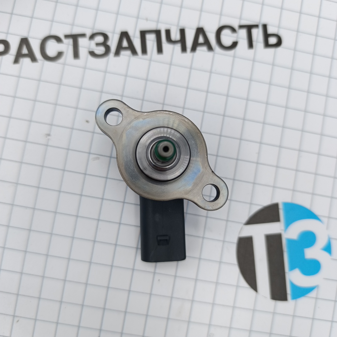 Клапан давления топлива на топливной рампе Mercedes Sprinter 2.2-2.7 CDI ORG BOSCH EUROPE