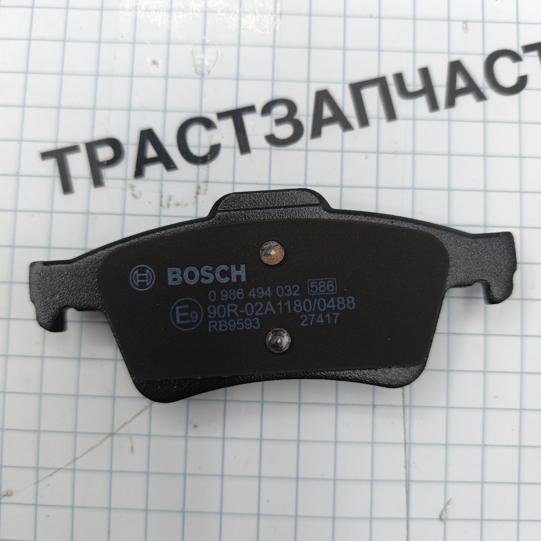 Тормозные колодки задние Ford Connect 2177229/4387371 BOSCH EUROPE