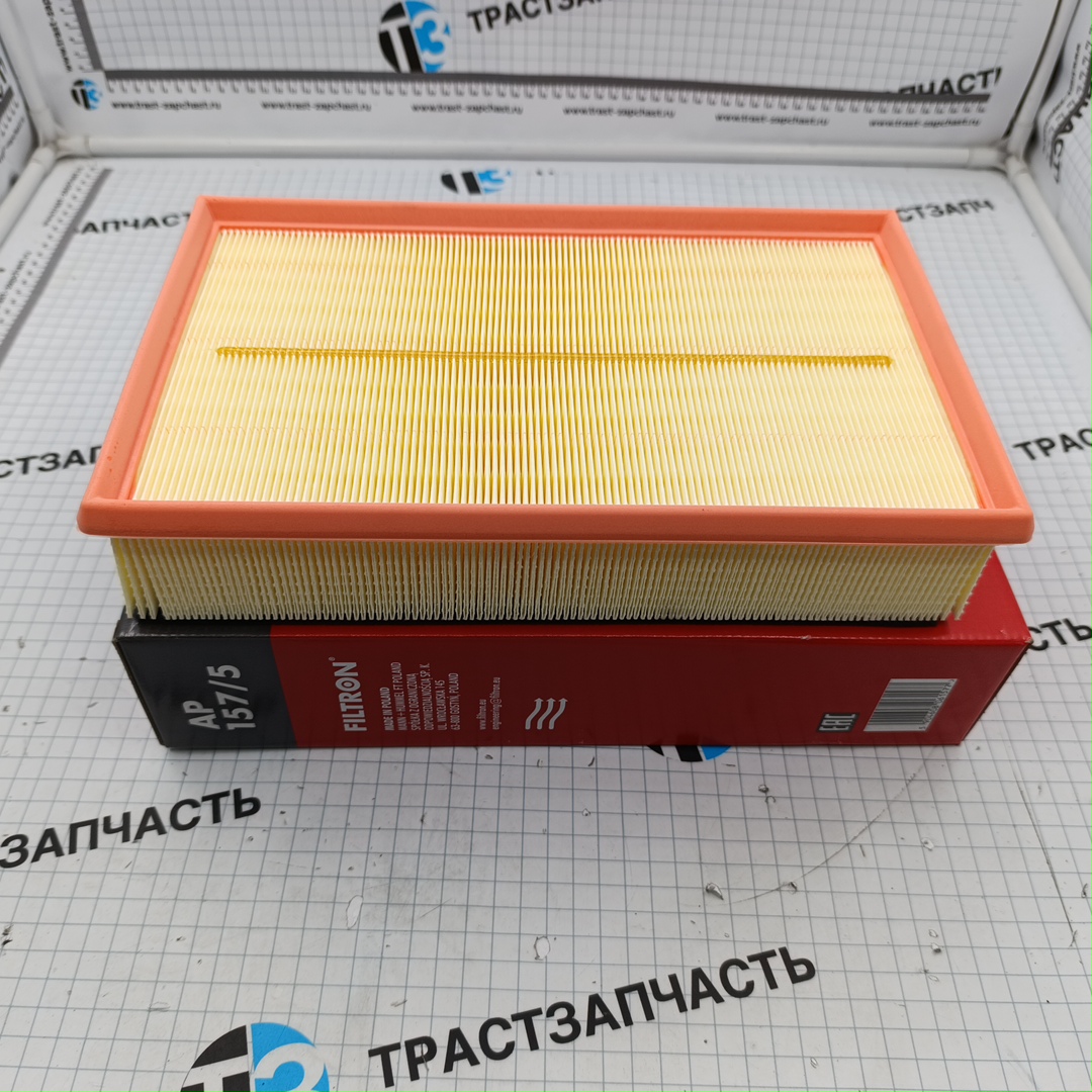 Фильтр воздушный Volkswagen Multivan (T5, T6) 03- / Transporter (T5, T6) 03- Filtron