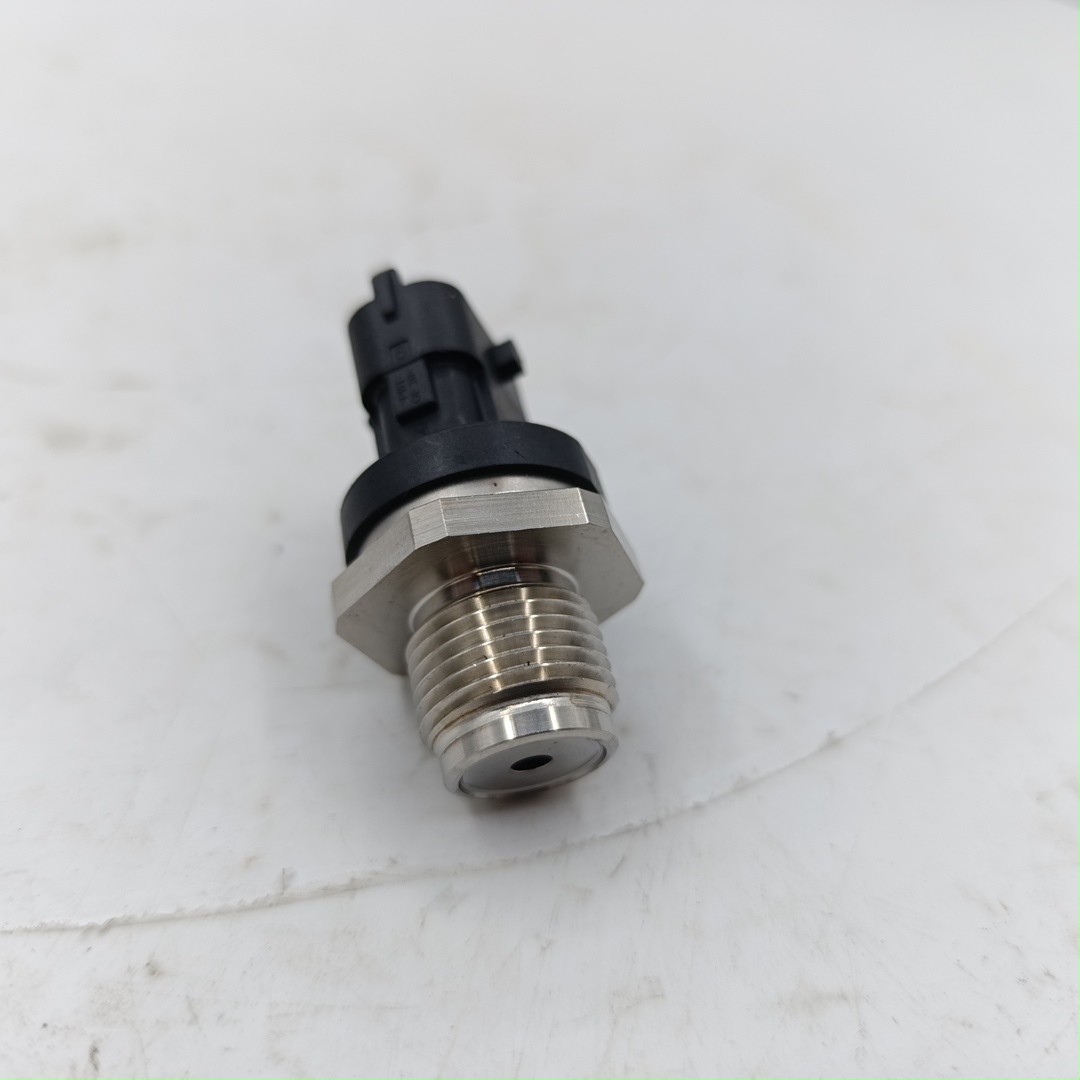 Датчик топливной рампы Газон Next 3.8 ISF 5297641/0281002937 BOSCH