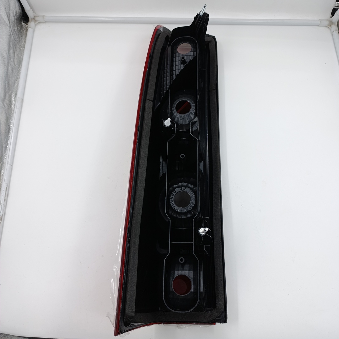 Фонарь задний Renault Master III (c 2010г.) RH 265500023R MARS TECH