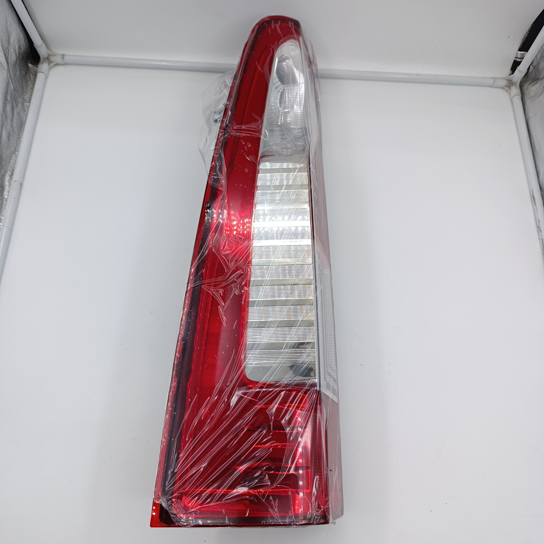 Фонарь задний Renault Master III (c 2010г.) LH 265550023R MARS TECH