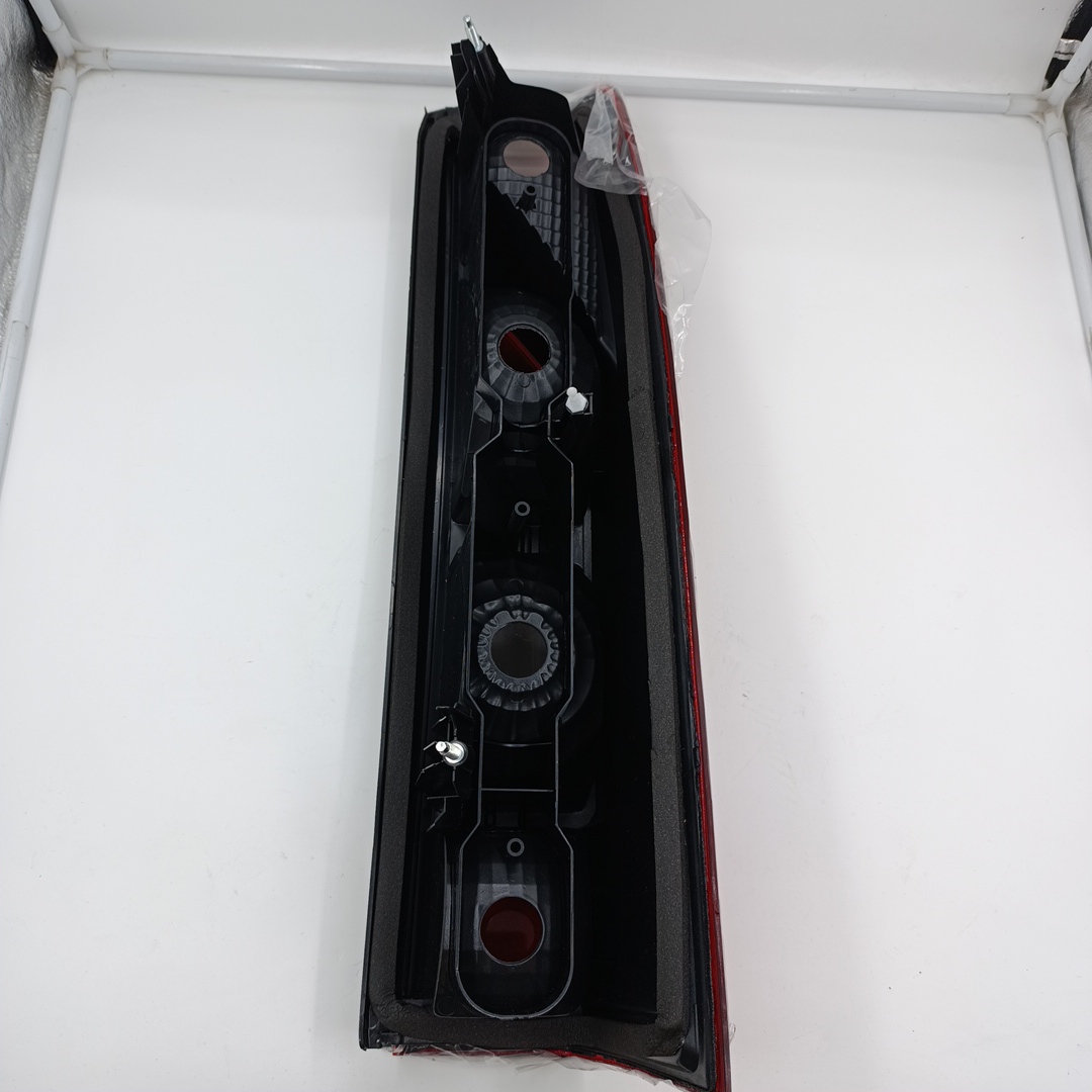 Фонарь задний Renault Master III (c 2010г.) LH 265550023R MARS TECH