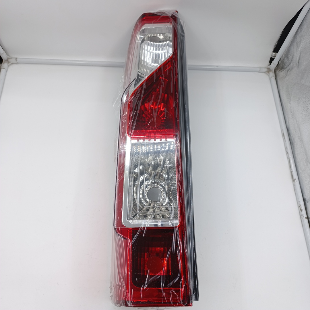 Фонарь задний Renault Master III (c 2010г.) LH 265550023R MARS TECH