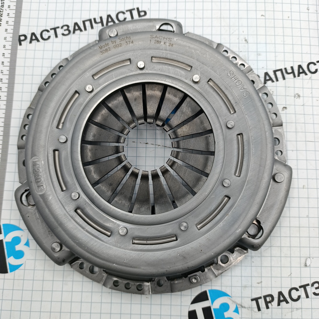 Сцепление Mercedes Sprinter OM651, Volkswagen Crafter 2.5 (D=240 mm,корзина+диск) SACHS