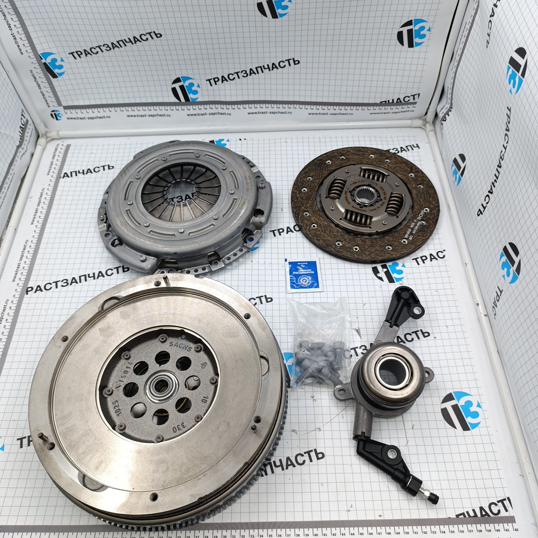 Сцепление Mercedes Sprinter OM651 (D=240 mm,сцепление+маховик+выжимной+болты) SACHS