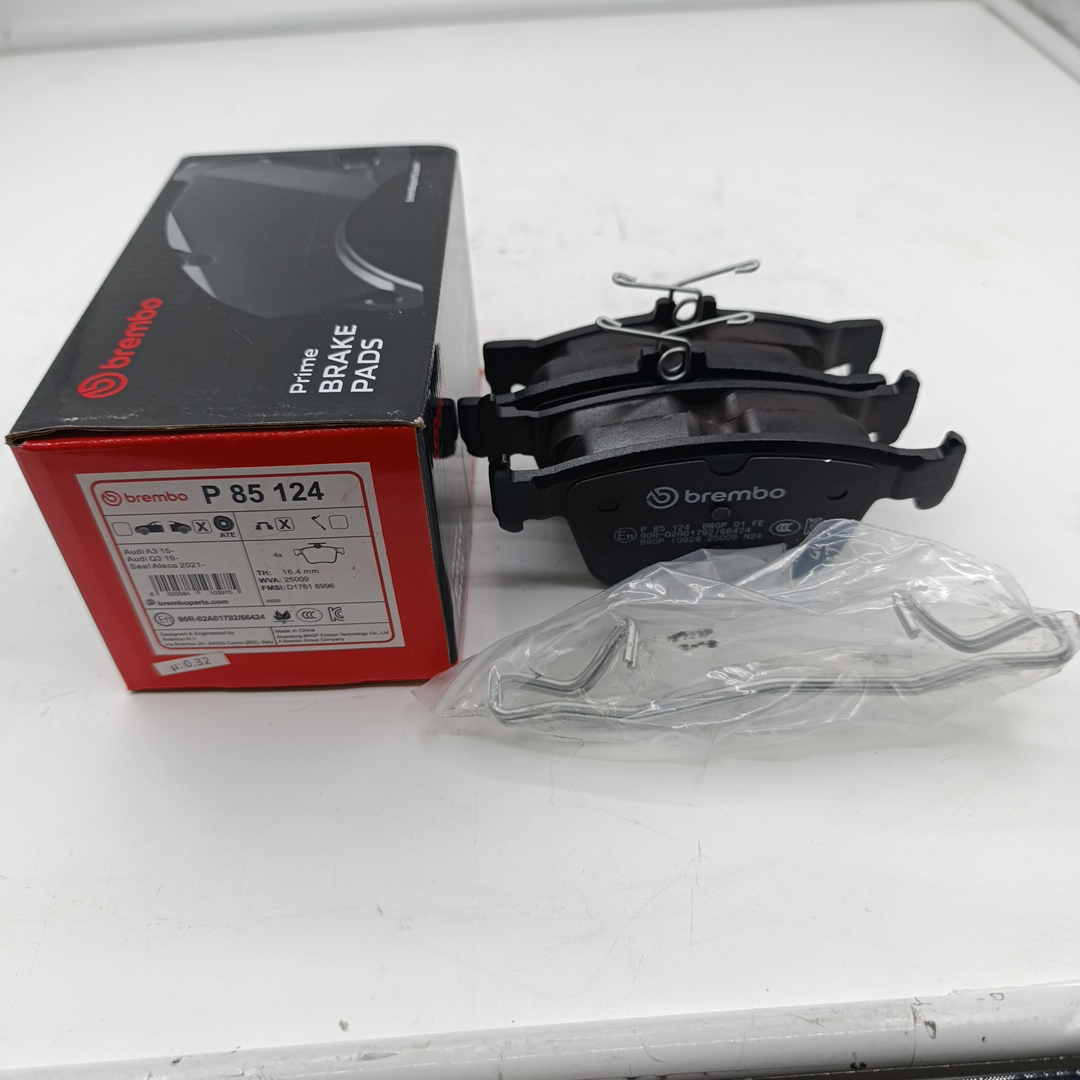 Тормозные колодки задние VAG AUDI A3/SKODA KODIAQ/VW GOLF/PASSAT/TIGUAN 12- BREMBO