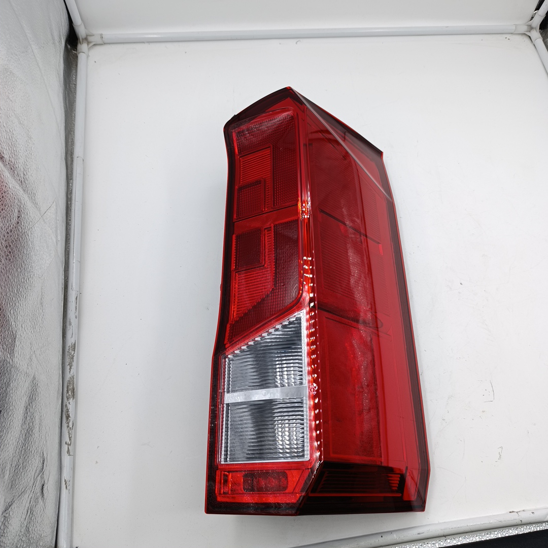 Фонарь задний Volkswagen Crafter c 2016г. (правый) 7C0945096J MARS TECH