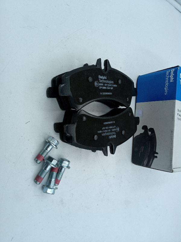 Тормозные колодки задние MB Sprinter 5-t 6/06-> задние спарка VW CRAFTER 06-16 DELPHI