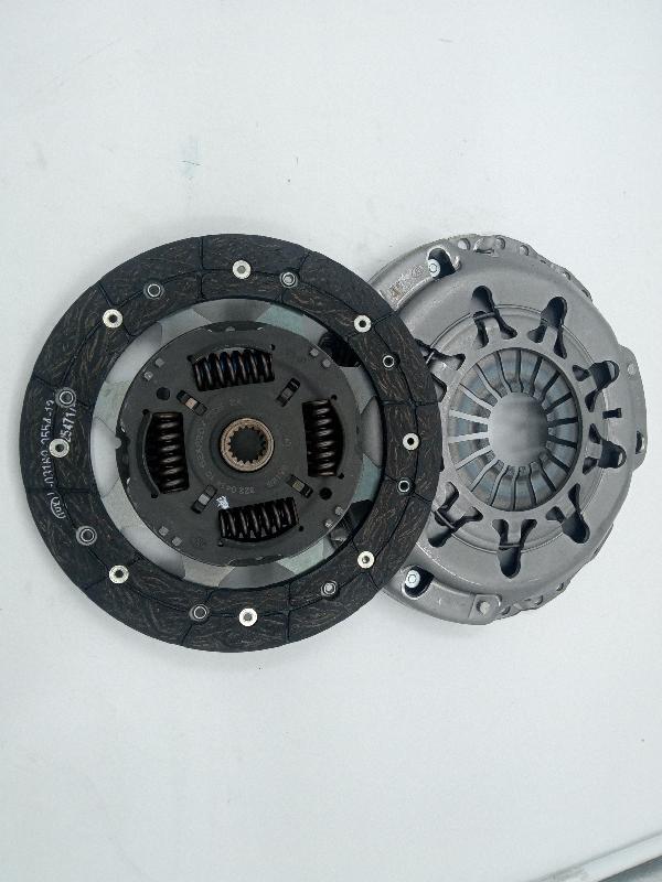 Сцепление Ford Focus II 1.4-1.6 16V / Volvo C30, S40 1.6 (220mm, корзина+диск) LUK EUROPE