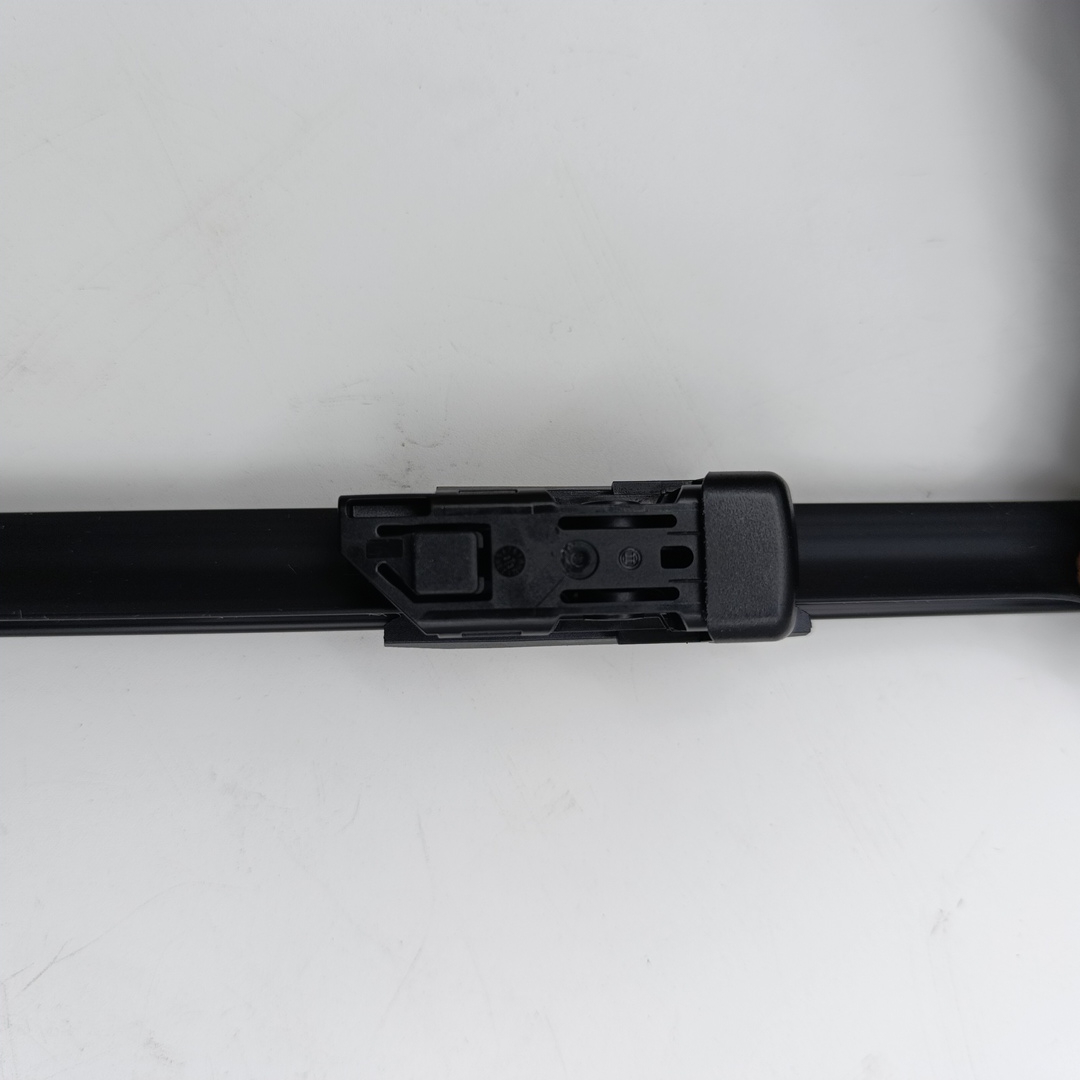 Щетки стеклоочистителя Mercedes-Benz W204, W207, A212 (ком-т, бескаркасные,600/600mm) BOSCH