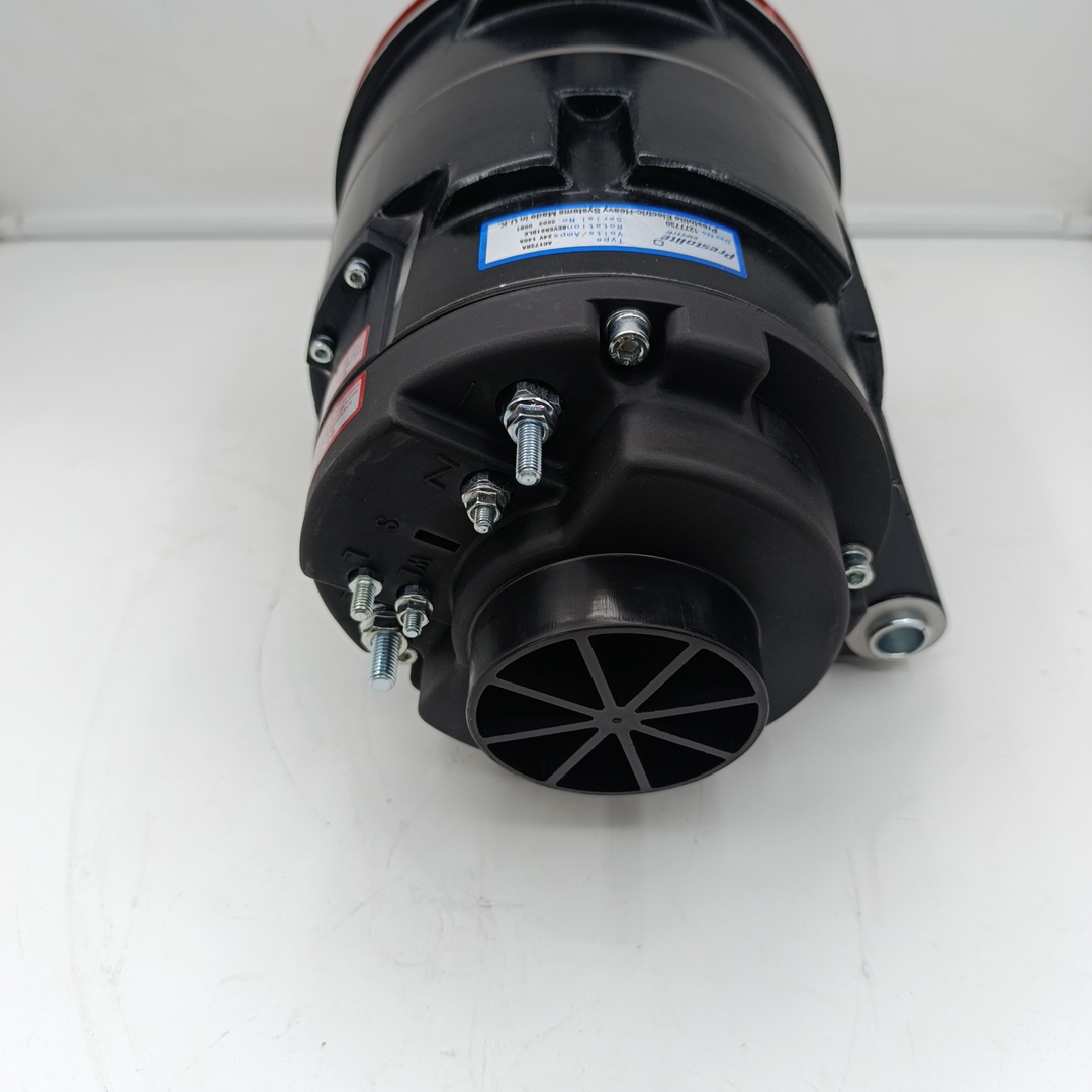 Генератор Yutong (ZK 6122 H) (основной, 28V, 140A, под шкив 8PK) 370100180 ТЗ (ТрастЗапчасть)