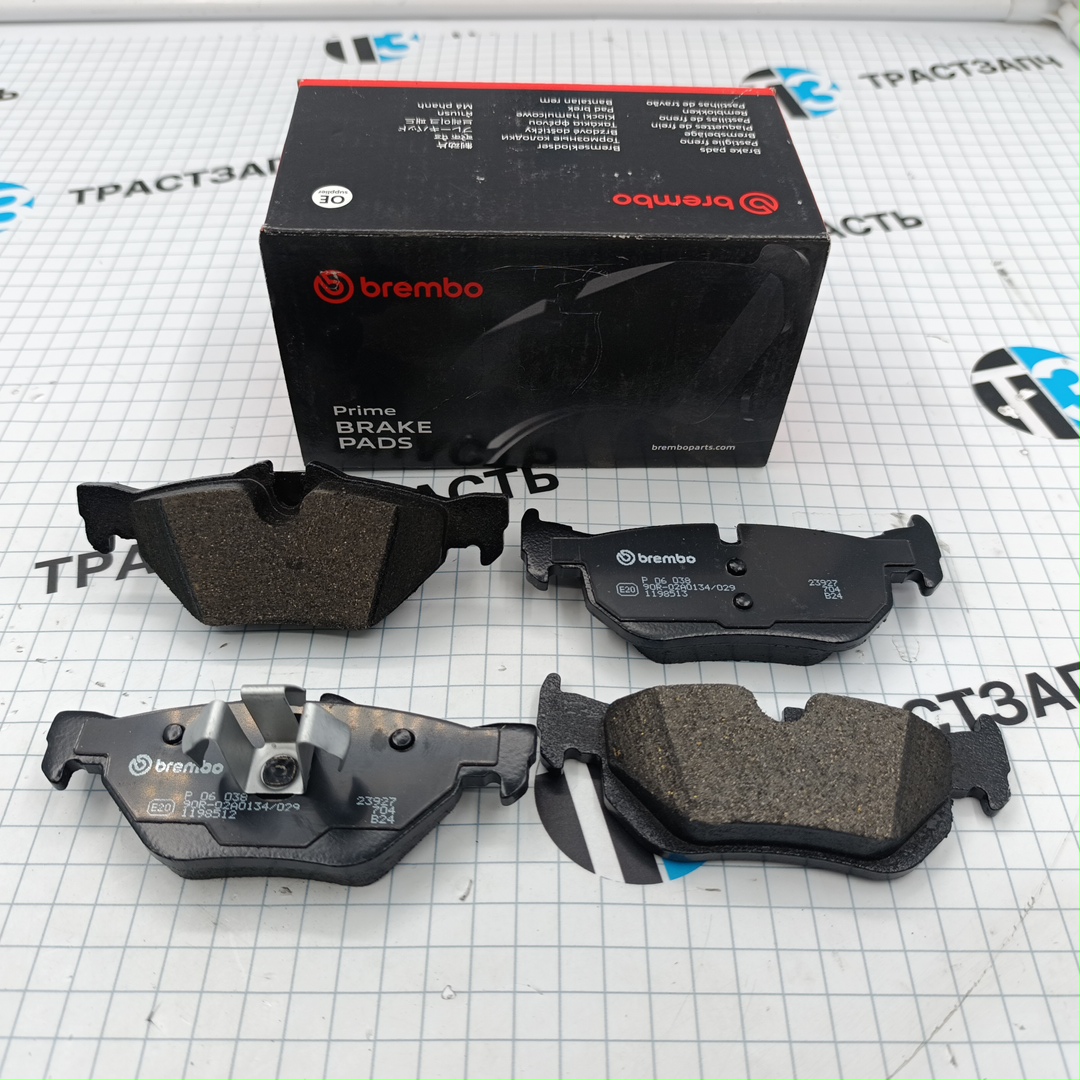 Тормозные колодки задние BMW E60 (BREMBO)