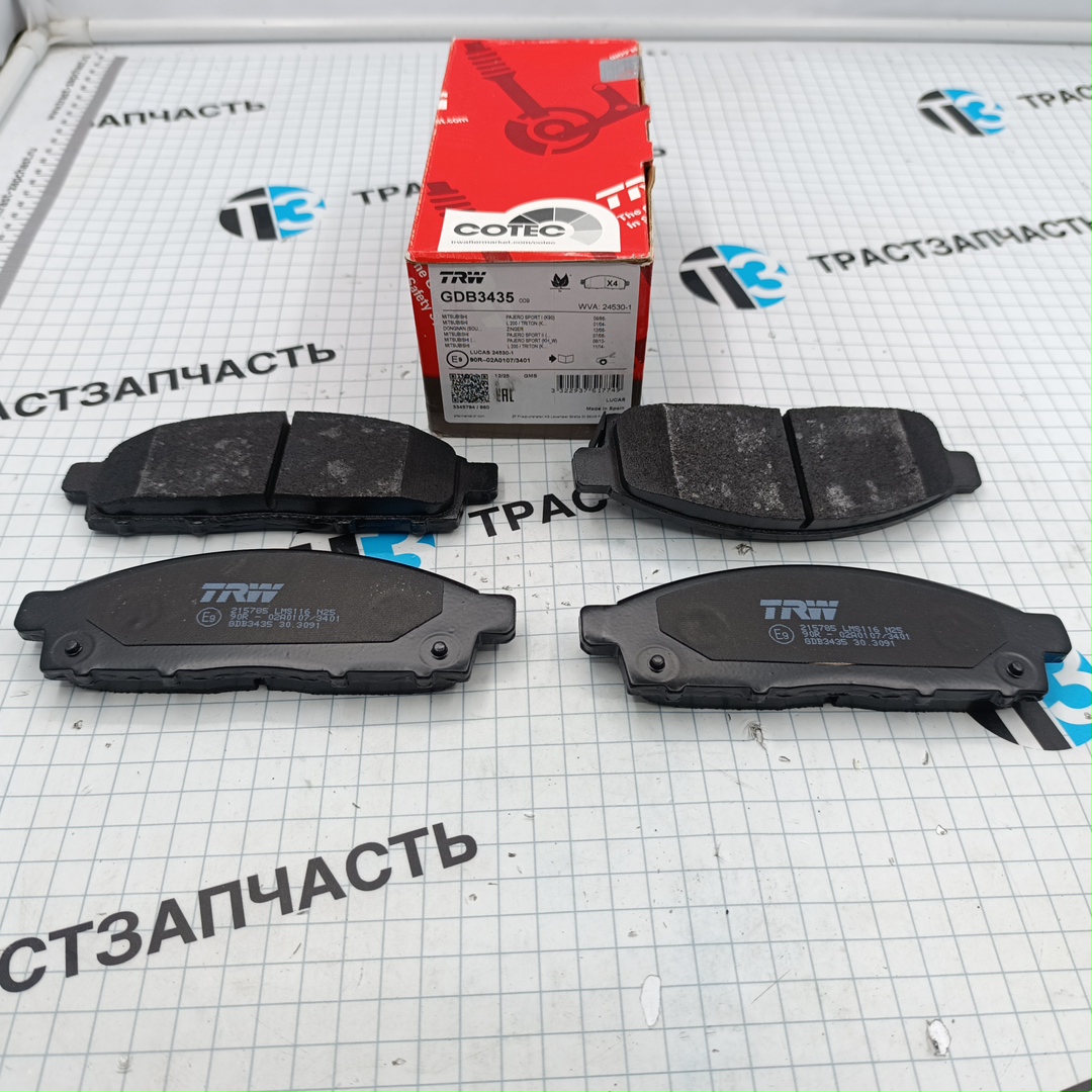 Тормозные колодки передние Mitsubishi Pajero 3 TRW