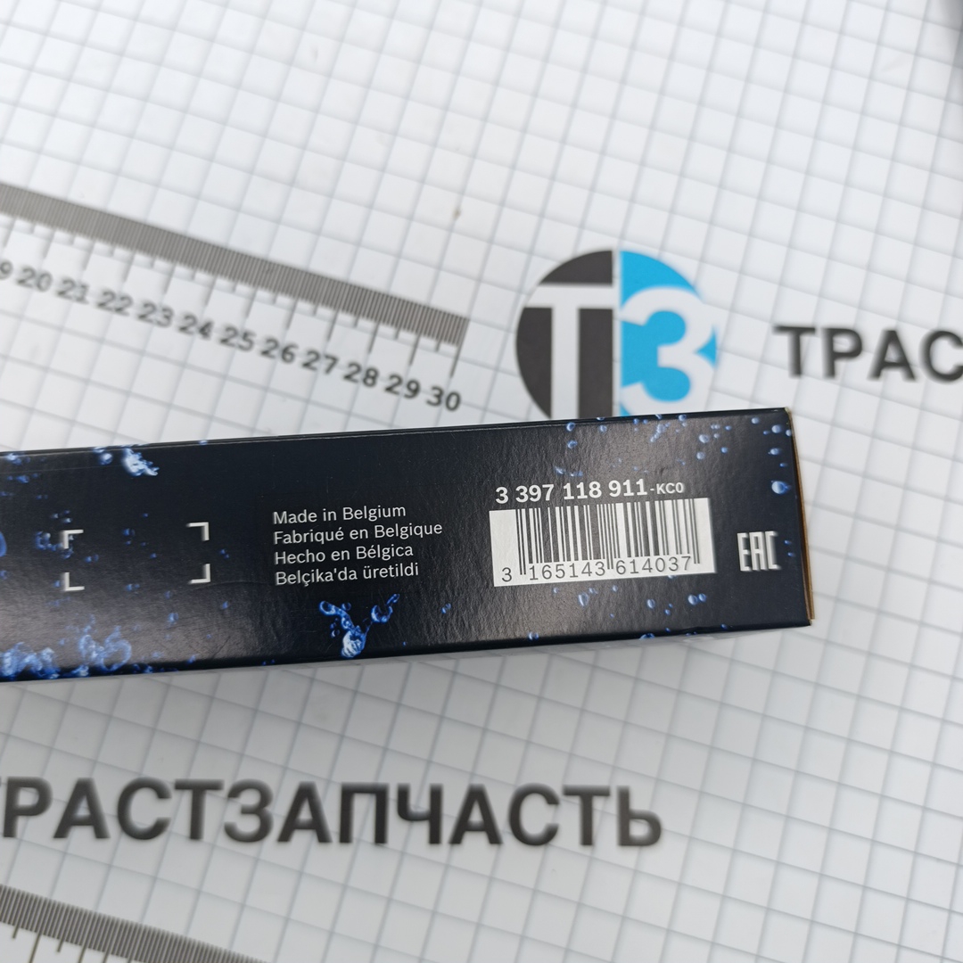 Щетки стеклоочистителя (под крючок) SOLARIS/RIO/TUCSON > 15/SORENTO > 15 (650/400) BOSCH EUROPE