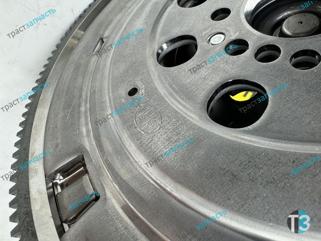Маховик двухмассовый Mercedes Sprinter OM651 (D=240mm) LUK EUROPE