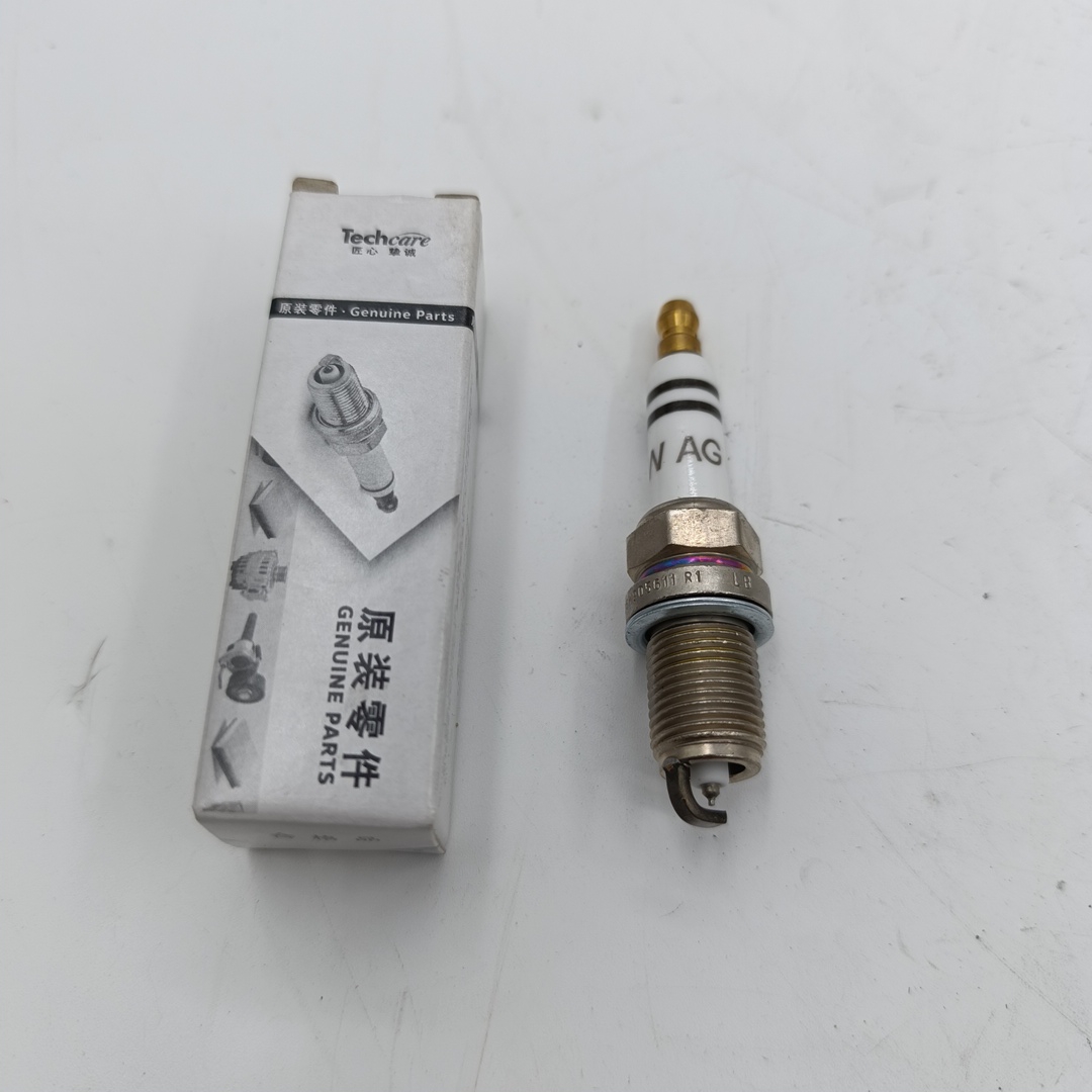 Свеча зажигания Audi Q3 (LongLife Bosch) оригинал SAIC VW