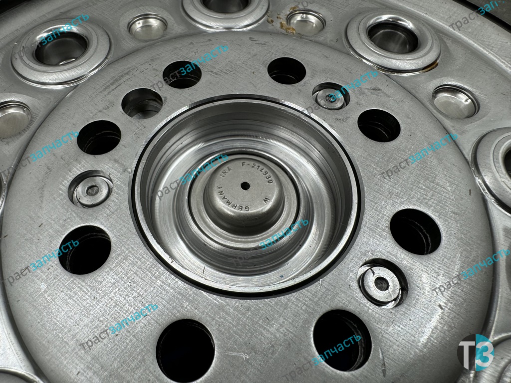 Маховик двухмассовый Mercedes Sprinter OM646 (D=240mm) A6460301305/A6460302105 SACHS